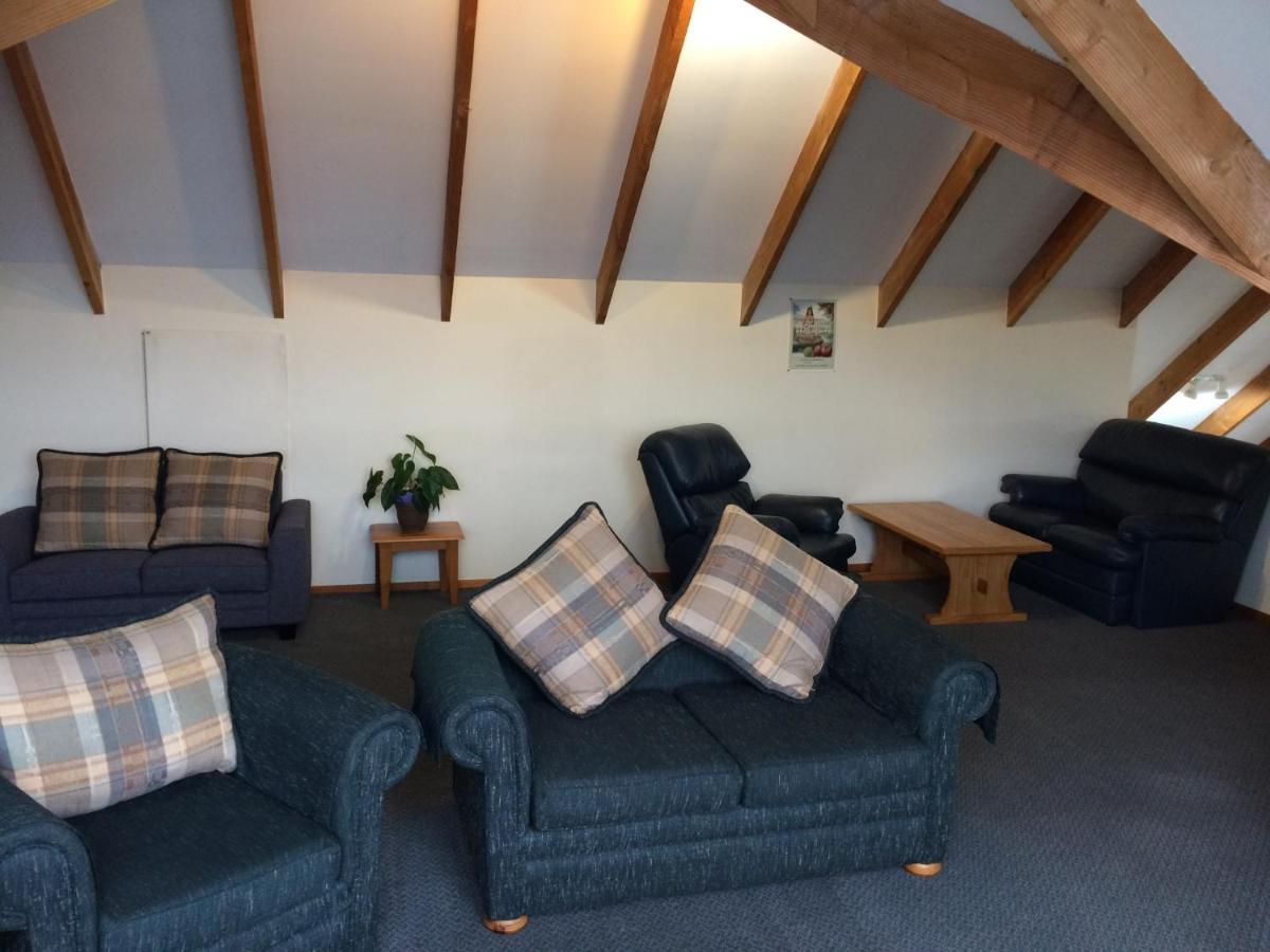 Snow Denn Lodge